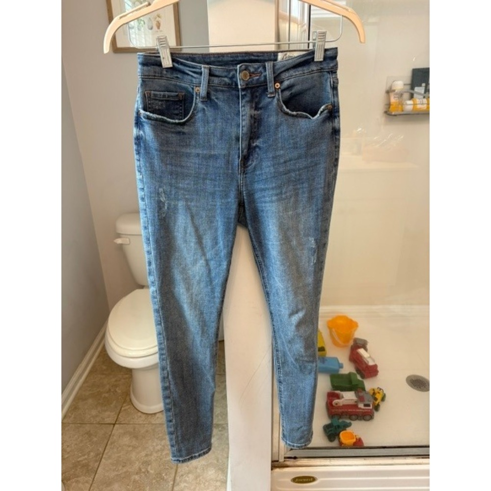 Cosmic Blue Love Jeans Women's 29 Skinny Distressed Stretch Medium Wash Denim